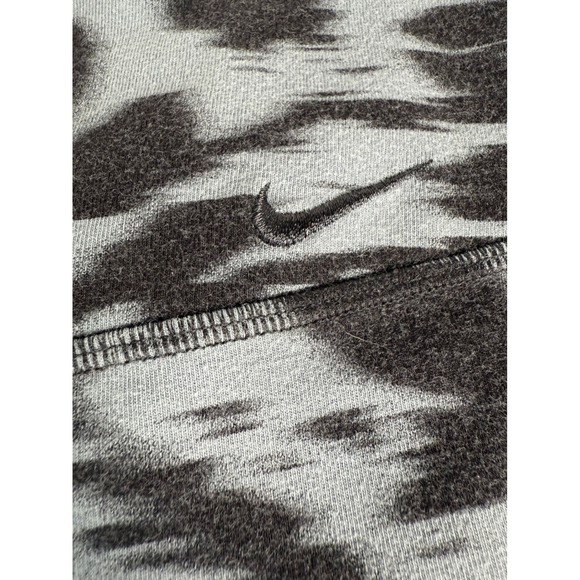 Nike Dri-FIT Gray T-Shirt Soccer Graphic Tee Women's Medium Athletic Top & Pants - Picture 14 of 16